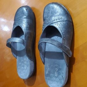 Orthaheel Airlie Slip on Stud Mules Size 11